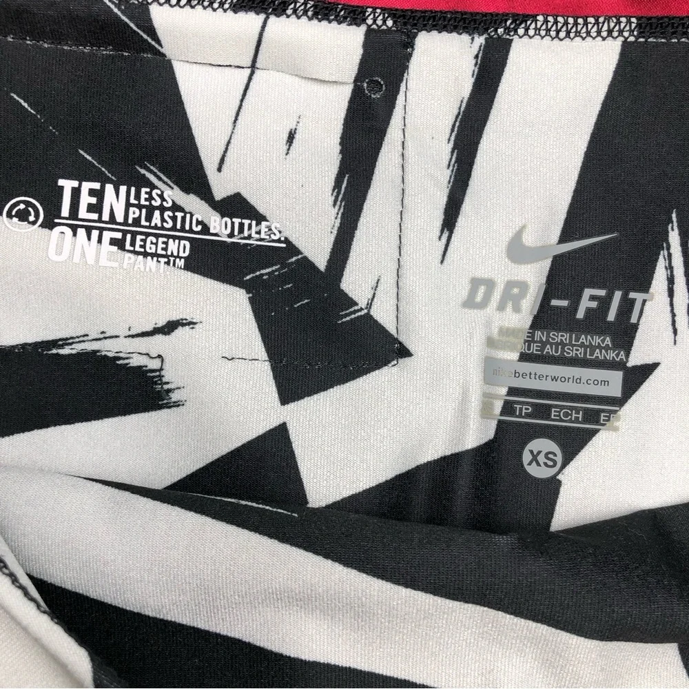 ⭐️NEW⭐️Nike Sustainable Leggings For Women - Picture 3 of 7